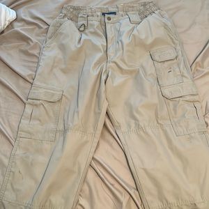 khaki cargos